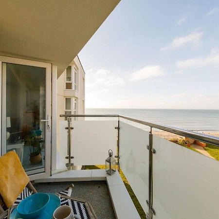 Two Bed Seafront Escape In East Witteringアパートメント エクステリア 写真
