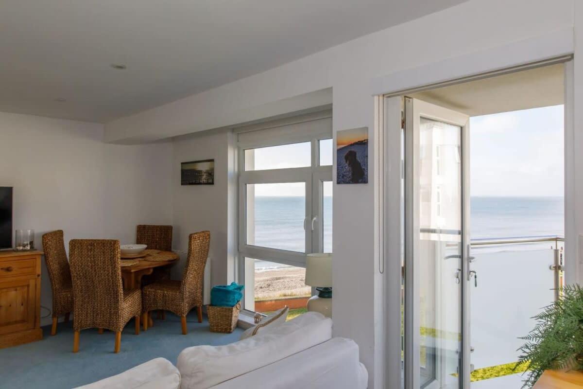 Two Bed Seafront Escape In East Witteringアパートメント エクステリア 写真