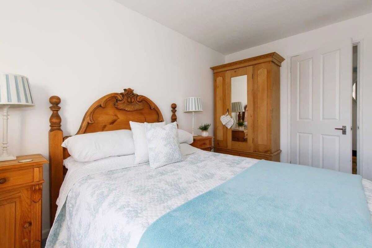 Two Bed Seafront Escape In East Witteringアパートメント エクステリア 写真