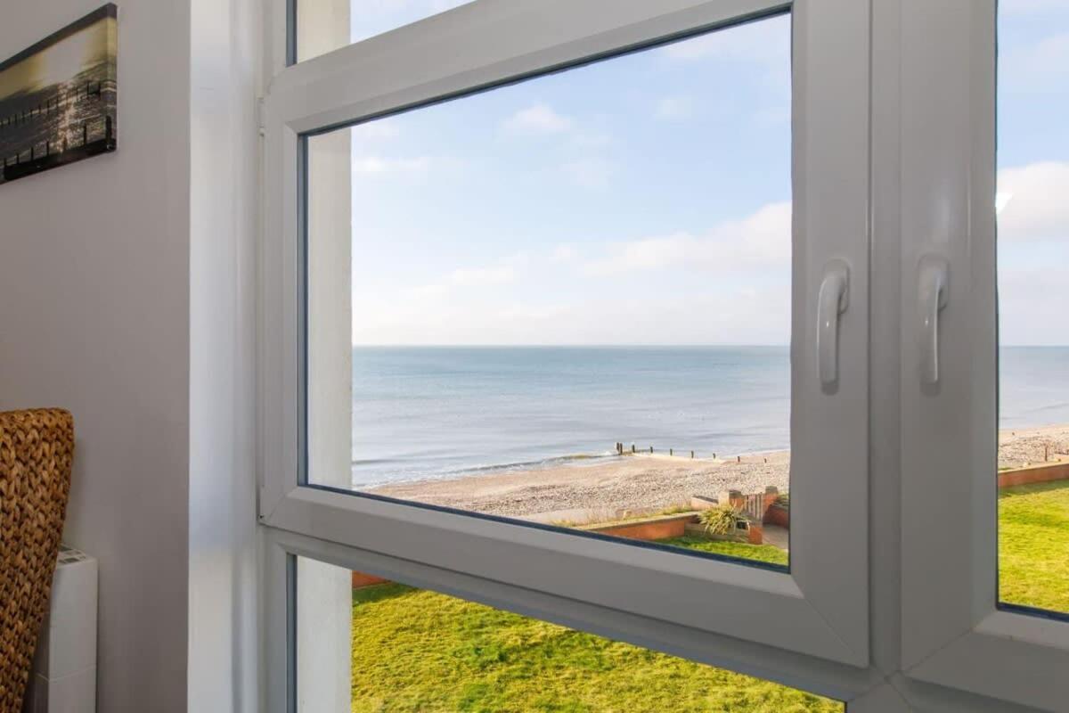 Two Bed Seafront Escape In East Witteringアパートメント エクステリア 写真