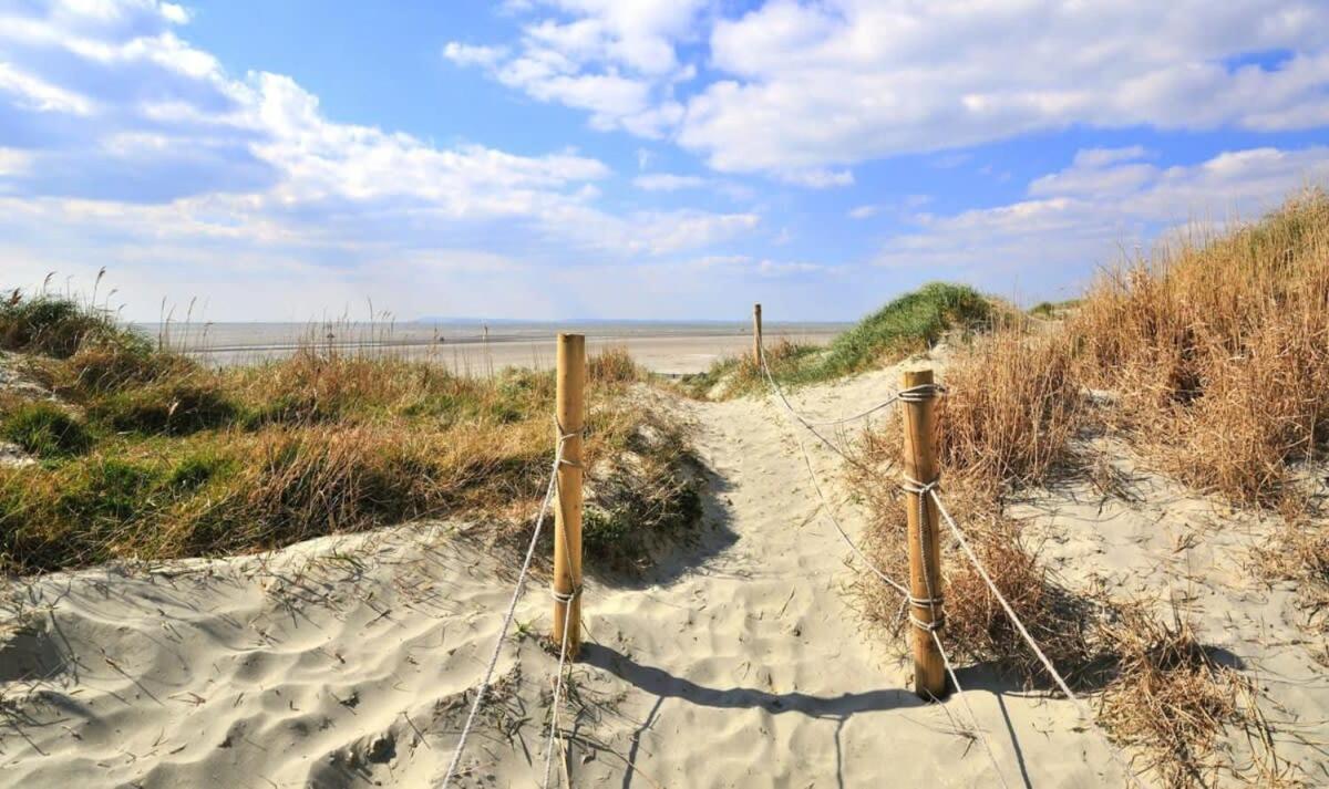 Two Bed Seafront Escape In East Witteringアパートメント エクステリア 写真